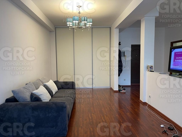 
  Продается 2-комн. квартира, 53 м², Клубничная ул, д. 1/14
. Фото 5.