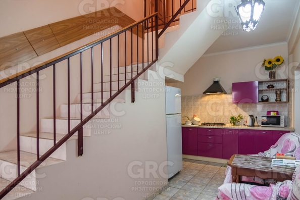 
  Продается 4-комн. квартира 175.7 м². Фото 8.