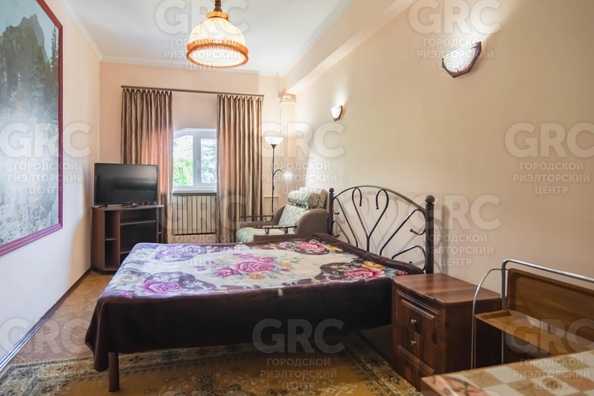 
  Продается 4-комн. квартира 175.7 м². Фото 10.