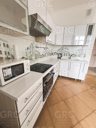 
  Продается 2-комн. квартира 72 м². Фото 2.