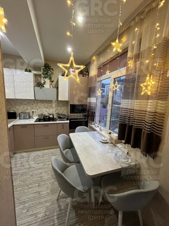 
  Продается 2-комн. квартира 53.4 м². Фото 1.