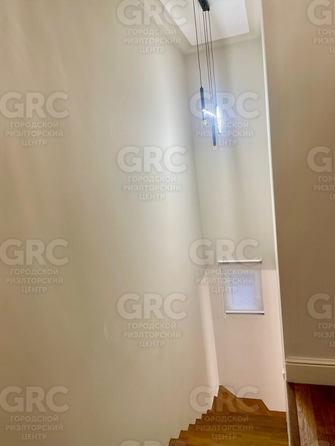 
  Продается 2-комн. квартира 76 м². Фото 2.