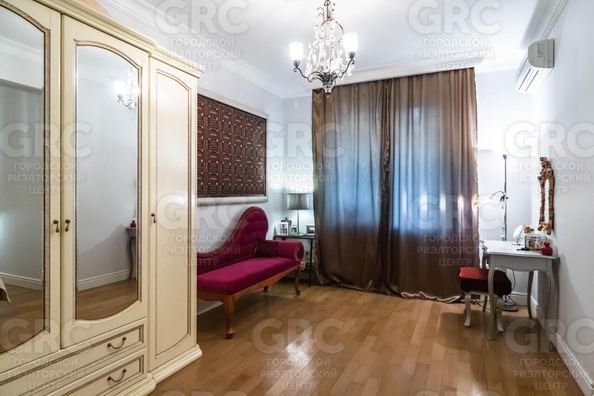 
  Продается 3-комн. квартира 130 м². Фото 25.