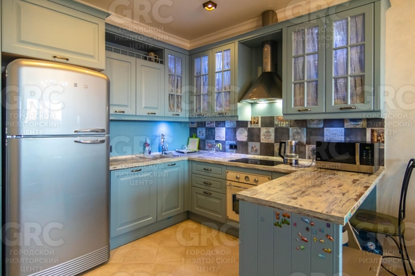 
  Продается 4-комн. квартира 200 м². Фото 11.