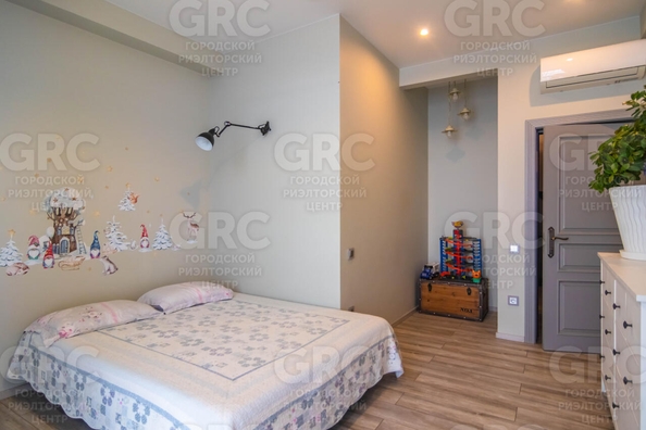 
  Продается 4-комн. квартира 200 м². Фото 26.