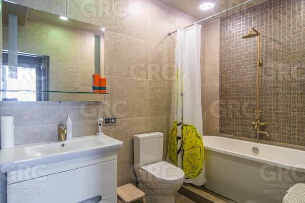 
  Продается 4-комн. квартира 200 м². Фото 28.
