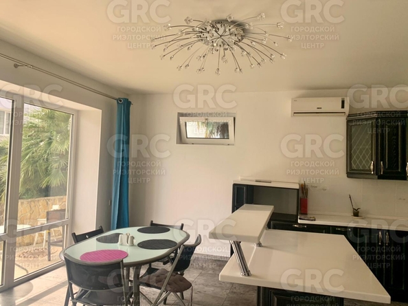 
  Продается дом 180 м². Фото 1.