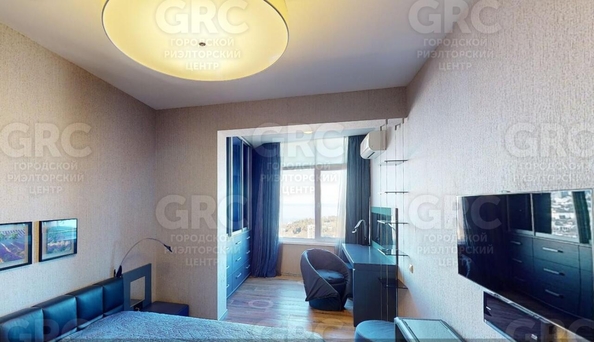 
  Продается 4-комн. квартира 156 м². Фото 1.