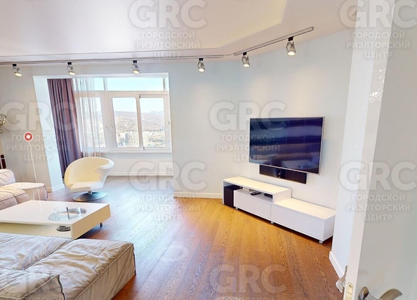 
  Продается 4-комн. квартира 156 м². Фото 2.