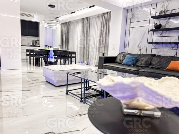 
  Продается 4-комн. квартира 197 м². Фото 2.