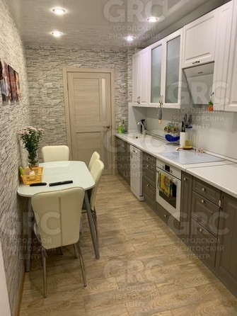 
  Продается 2-комн. квартира 60 м². Фото 2.