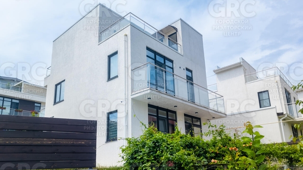 
  Продается дом 200 м². Фото 1.