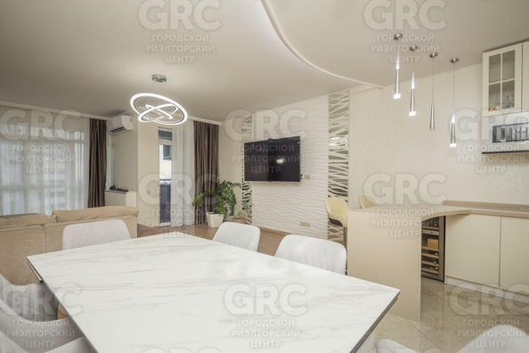 
  Продается 3-комн. квартира 100 м². Фото 1.