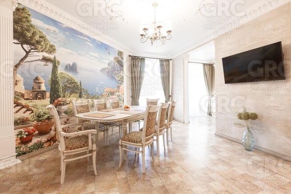 
  Продается 4-комн. квартира 147 м². Фото 1.