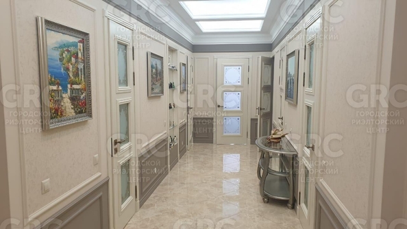 
  Продается 4-комн. квартира 351 м². Фото 1.