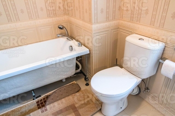 
  Продается 3-комн. квартира 157 м². Фото 32.
