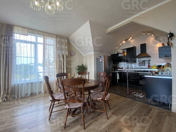 
  Продается 2-комн. квартира 98.7 м². Фото 1.