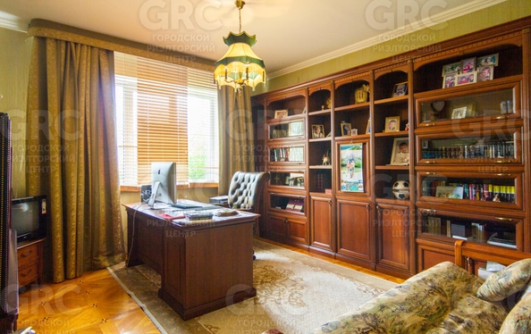 
  Продается дом 370 м². Фото 1.