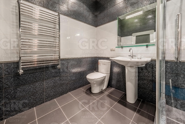 
  Продается 4-комн. квартира 175 м². Фото 25.