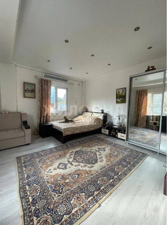 
   Продам 2-комнатную, 50 м², Енисейская ул, 61

. Фото 3.