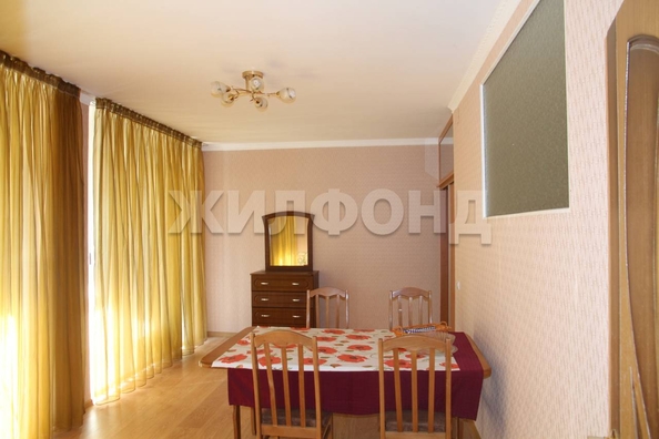 
  Продается 4-комн. квартира 126.2 м². Фото 1.