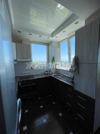 
  Продается 4-комн. квартира 70 м². Фото 1.