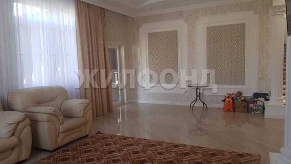 
  Продается дом 380 м². Фото 1.