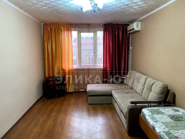 
   Продам таунхаус, 60 м², Новомихайловский

. Фото 1.