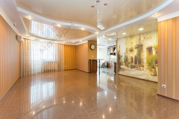 
   Продам 5-комнатную, 187.3 м², Достоевского ул, 84/1

. Фото 2.