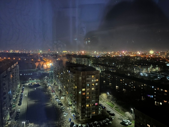 
  Продам 2-комн. квартиру 60.5 м². Фото 15.