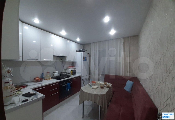 
  Продается 4-комн. квартира 82 м². Фото 1.