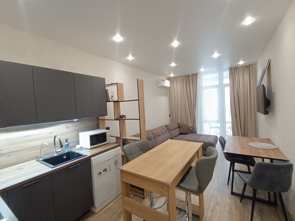 
  Продается 2-комн. квартира 76 м². Фото 1.