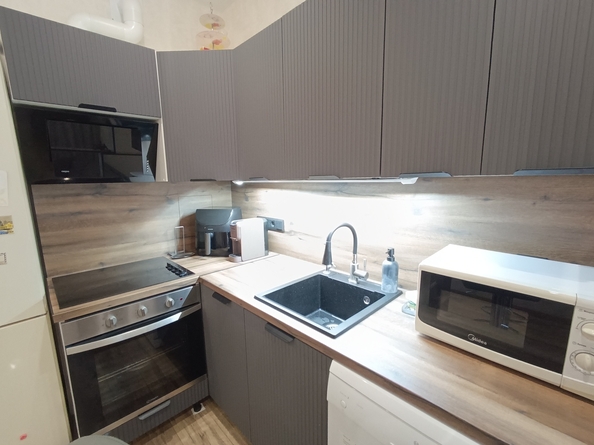 
  Продается 2-комн. квартира 76 м². Фото 2.