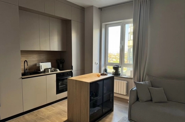 
  Продается 1-комн. квартира 38 м², в МКР Любимово, 2 квартал литер 1. Фото 1.