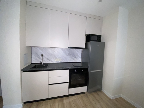 
  Продается 1-комн. квартира 40 м², в МКР Любимово, 16 квартал литер 1. Фото 12.