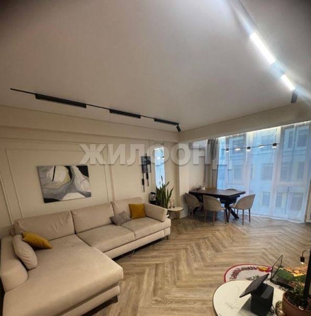 
  Продается 3-комн. квартира 98 м². Фото 1.