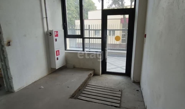 
  Сдается универсальное помещение 421.8 м², в ЖК Девелопмент-Плаза. Фото 9.