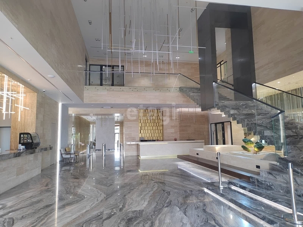 
  Сдается универсальное помещение 256.8 м², в ЖК Девелопмент-Плаза. Фото 5.