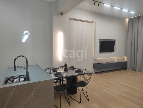 
  Продается 1-комн. квартира 65.9 м², в ЖК Девелопмент-Плаза. Фото 2.
