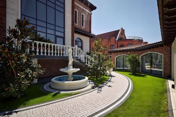 
  Продается дом 1800 м². Фото 10.