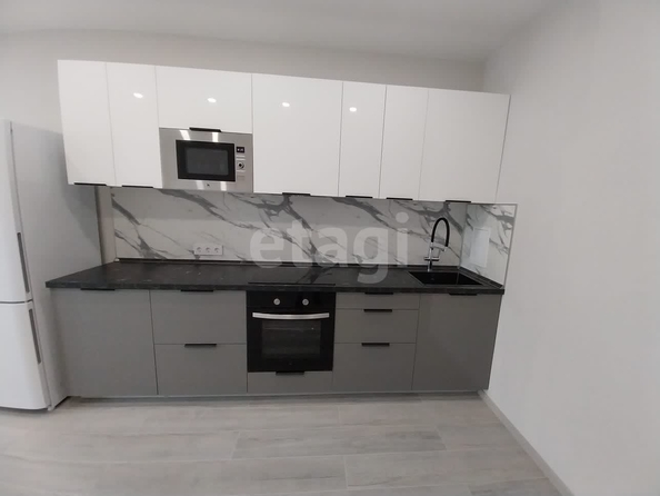 
  Продается 2-комн. квартира 80 м², в МКР Любимово, 16 квартал литер 1. Фото 6.