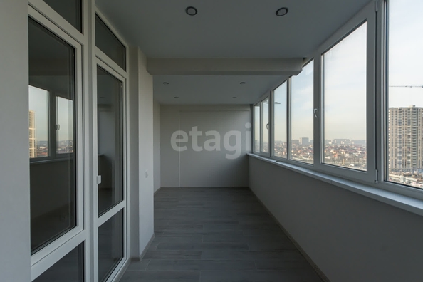 
  Продается 2-комн. квартира 80 м², в МКР Любимово, 16 квартал литер 1. Фото 8.