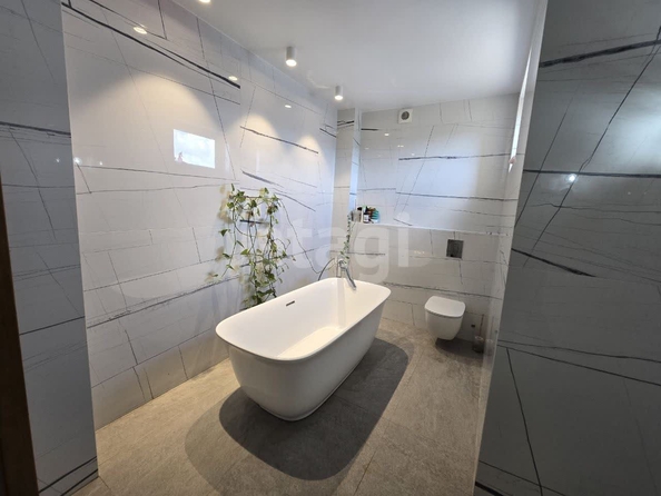 
  Продается 3-комн. квартира 135.8 м². Фото 9.