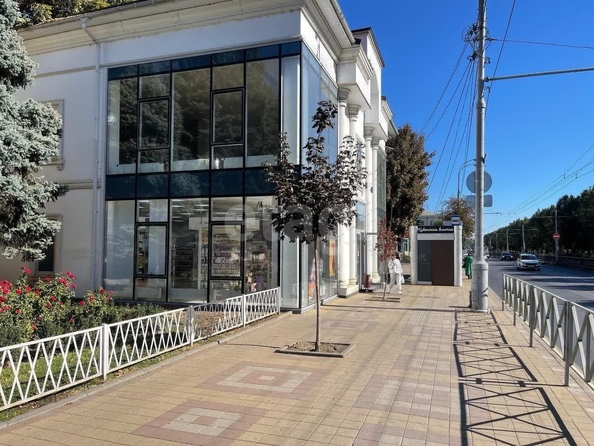 
  Сдается офис 185 м². Фото 1.