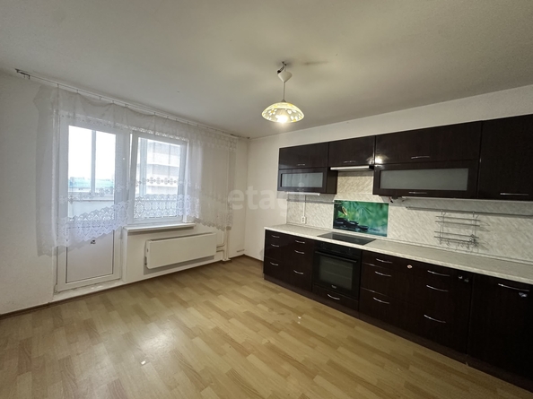 
  Продается 2-комн. квартира 65.8 м². Фото 2.