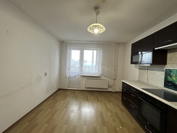 
  Продается 2-комн. квартира 65.8 м². Фото 5.