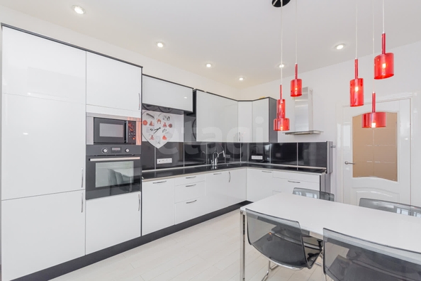 
  Продается 2-комн. квартира 92.5 м². Фото 1.