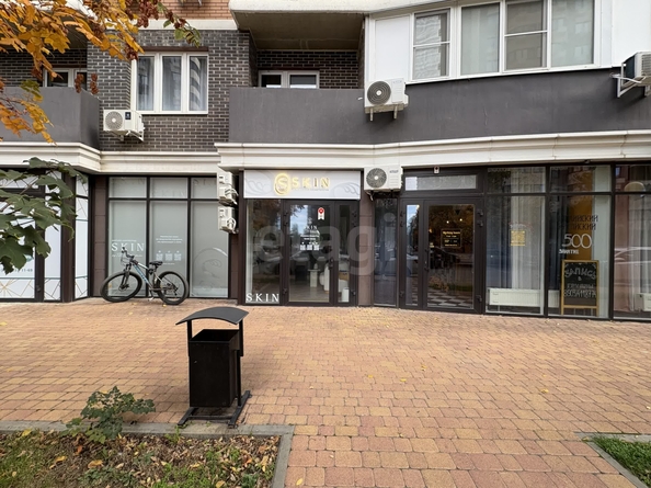 
  Продается офис 42.2 м². Фото 1.
