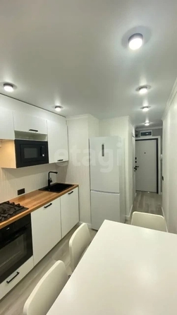 
  Продается 4-комн. квартира 67 м². Фото 1.