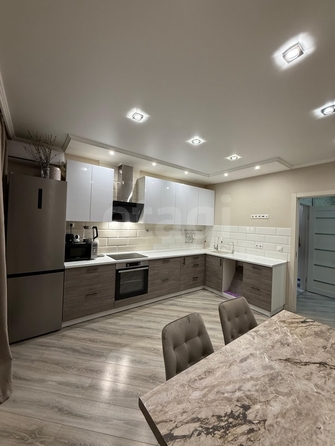 
  Продается 2-комн. квартира 76 м². Фото 1.